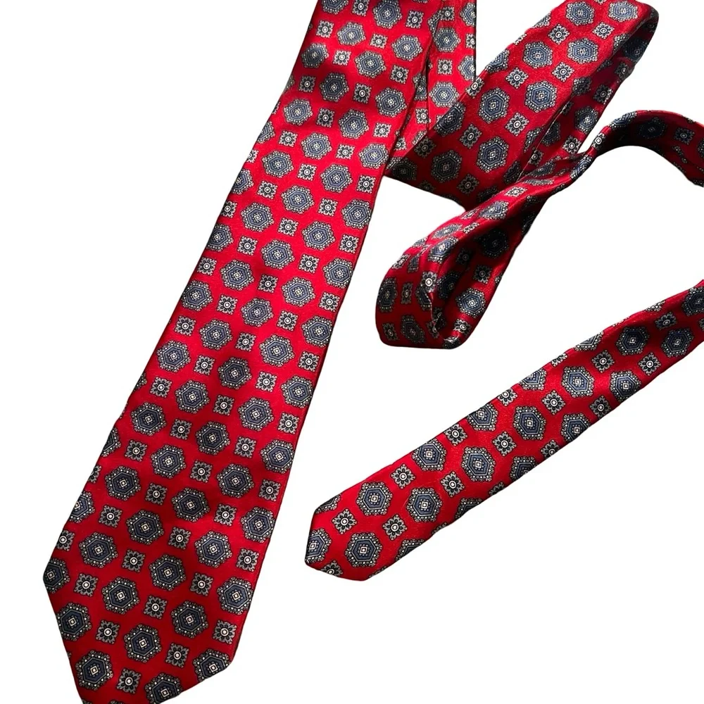 Oscar de la Renta Vintage 100% Silk Red Blue Geometric Pattern Necktie Hand Sewn